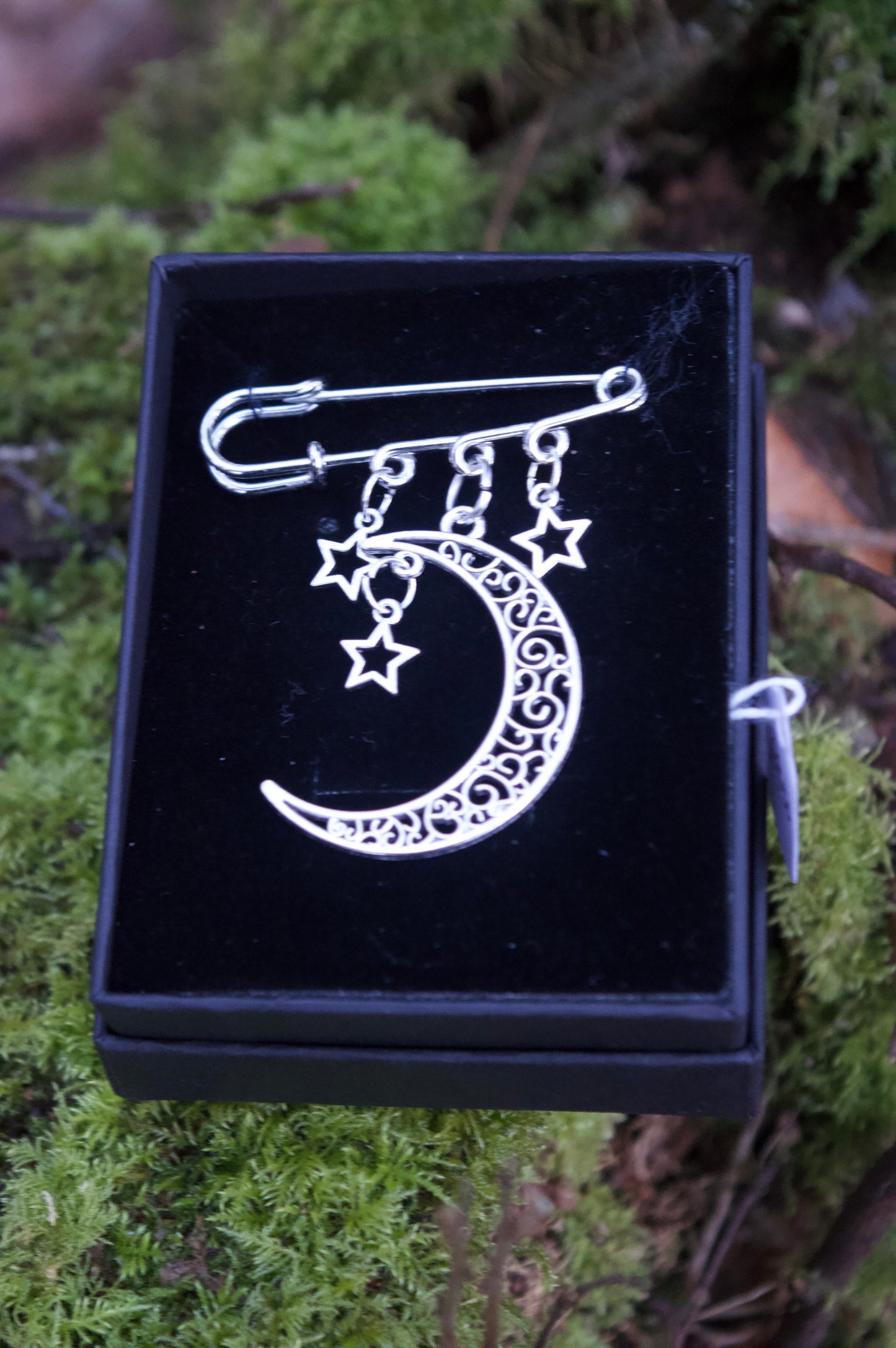 Kilt Pin Brooch - Silver Plated - by Maria Silmon The Conscious Jeweller