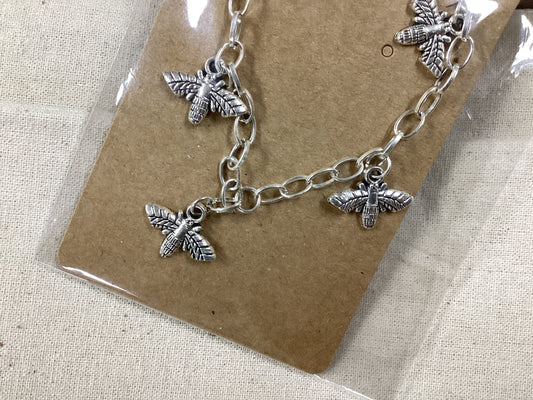 Maria Silmon - Conscious Jeweller - Bee Charm Bracelet on Card (Silver Plated)