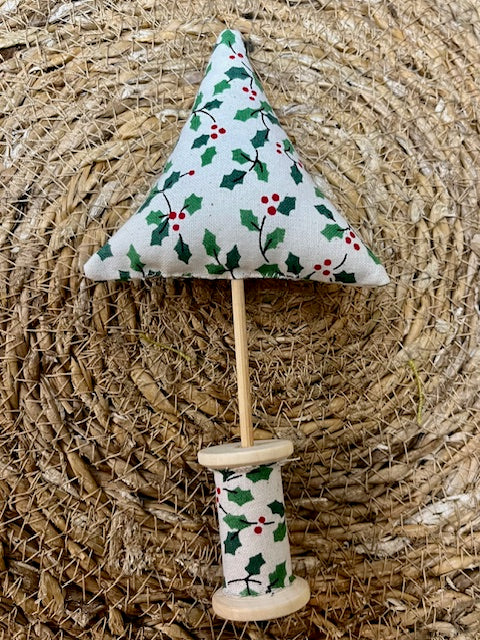 Christmas Tree Bobbins - Laura Sews